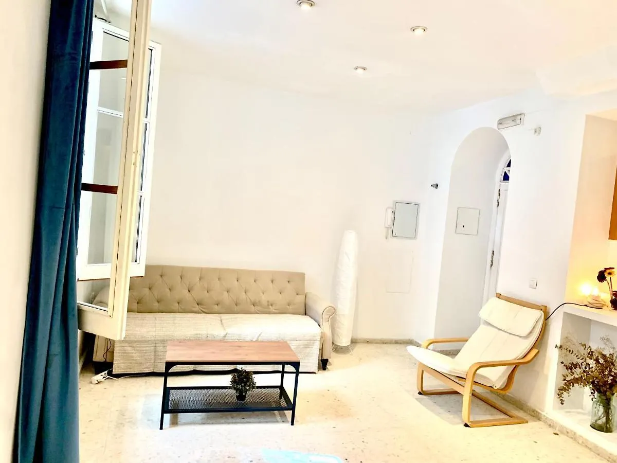 Liam Studio In Sevilla Centric